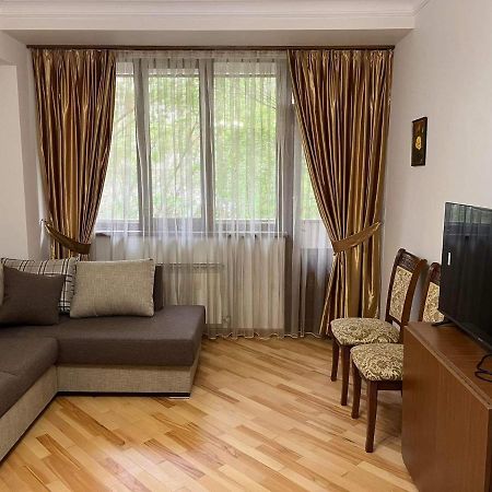 Apartment In City Center Yerevan Exterior foto