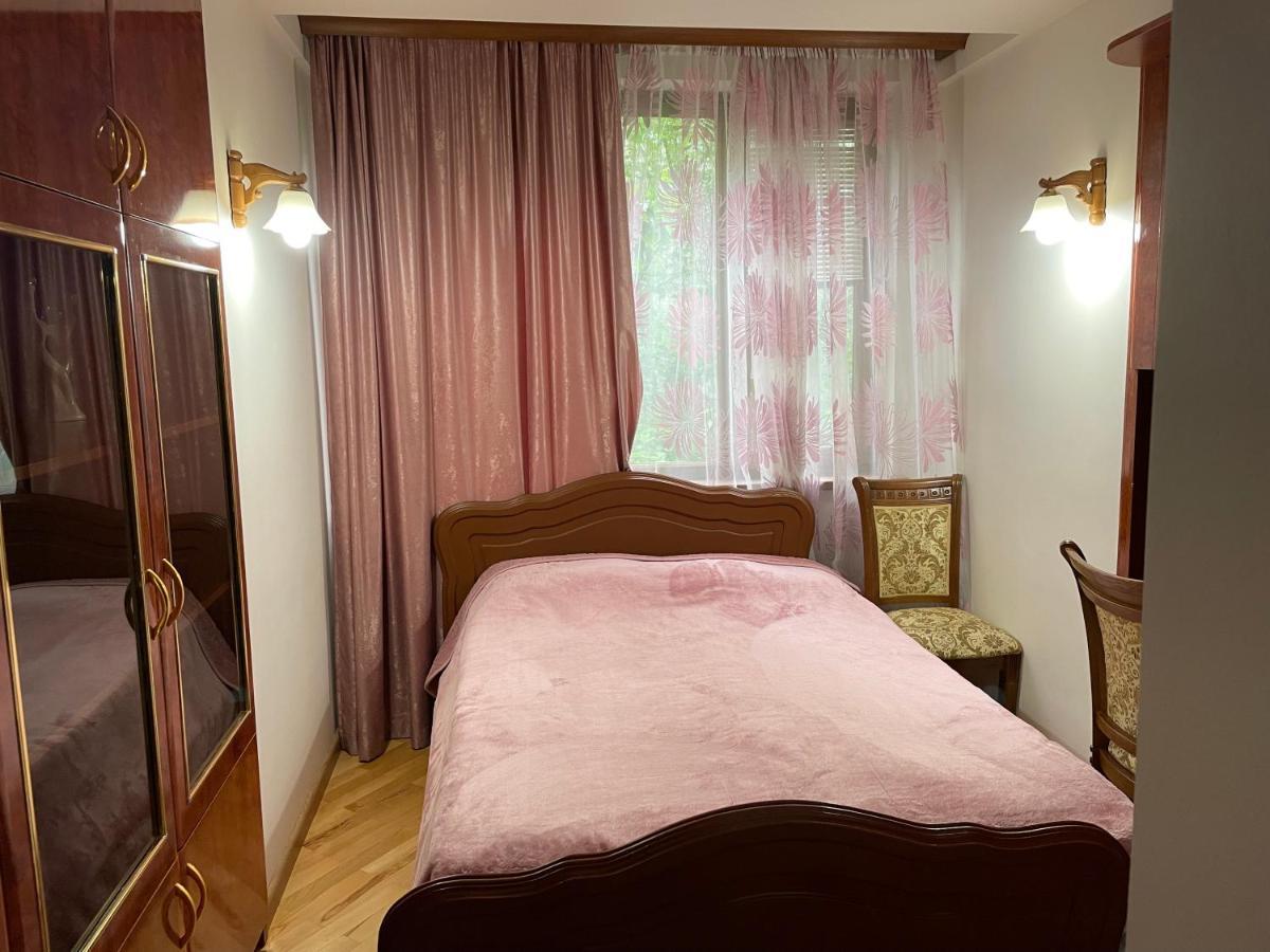 Apartment In City Center Yerevan Exterior foto